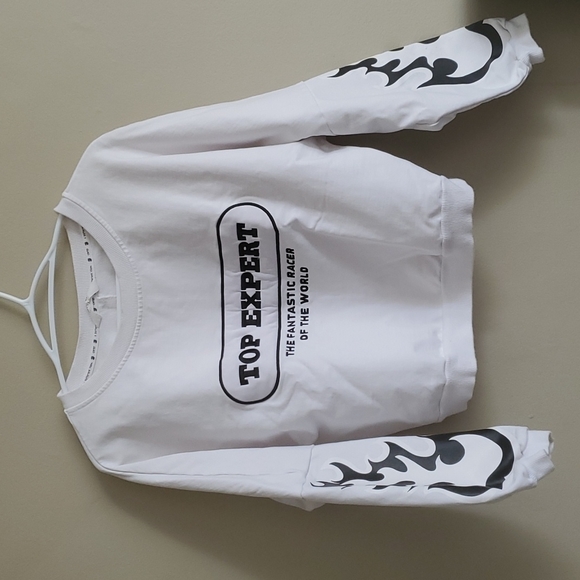 Sleeve -White Sweater - Picture 2 of 2